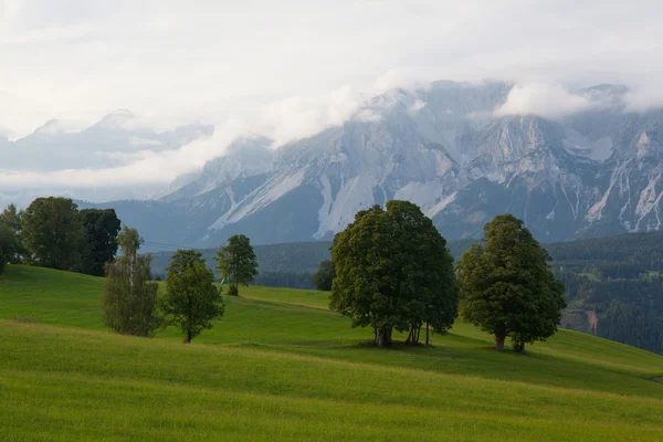 Dağlarda sabah — Stok fotoğraf