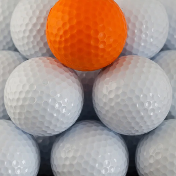 Pirâmide de bolas de golfe — Fotografia de Stock