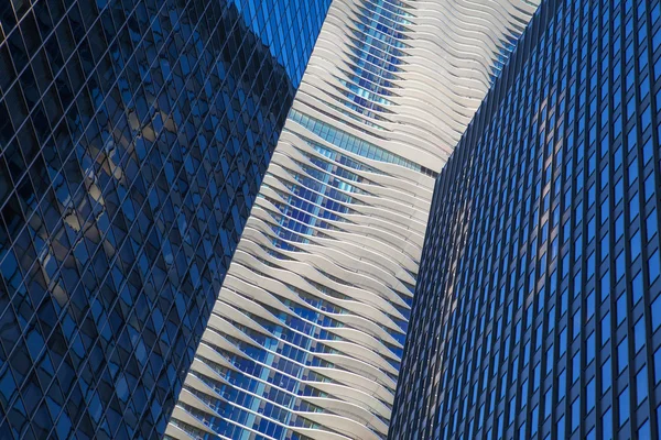 芝加哥 — — 6 月 7 日： 在 2013 年 6 月 7 日在芝加哥的 aqua 塔。的 — 图库照片