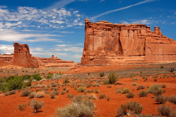 Belles formations rocheuses dans le parc national des Arches, Utah, États-Unis — Photo