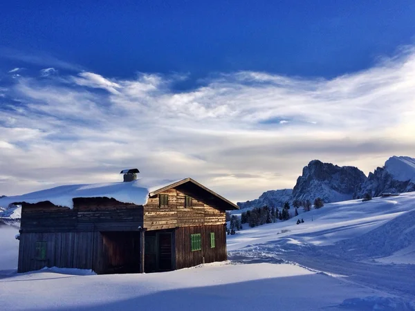 Downhill, course, dolomites, winter, snow, frozen, scenery, house, wood, mountain, barn, skiing , — стоковое фото