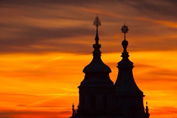 Praga, architettura, storia,, repubblica ceca, chiesa, religione, santo Nicola, cattolico, alba — Foto Stock