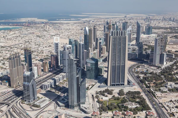 Dubai, der blick von oben auf dubai downtown — Stockfoto