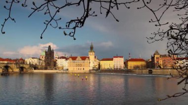 kampa novotny yaya köprüsü üzerinde üzerinden görüntülemek