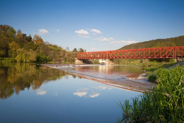 El viejo puente ferroviario de hierro —  Fotos de Stock