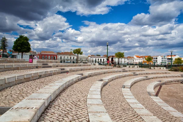 Historische architectuur in tavira stad, algarve, portugal — Stockfoto