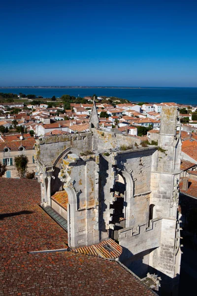 Kirche Aus Dem Jahrhundert Saint Martin Ille Frankreich Der Glockenturm — Stockfoto