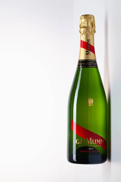Прага Чехия Ноября 2020 Года Шампанское Mumm Mumm Cie Расположенный — стоковое фото