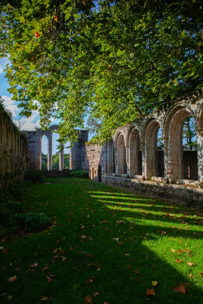 ビューポート修道院は フランスのブルターニュ北部にある魅力的な修道院です 修道院はもともと13世紀にここで設立されました — ストック写真