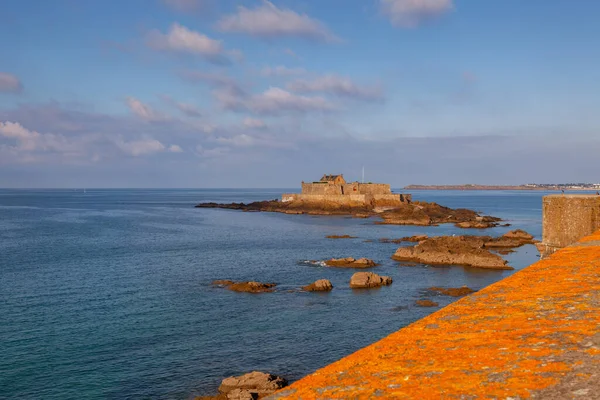 Fuerte Nacional Símbolo Ciudad Corsario Saint Malo Bretaña Francia Monumento — Foto de Stock