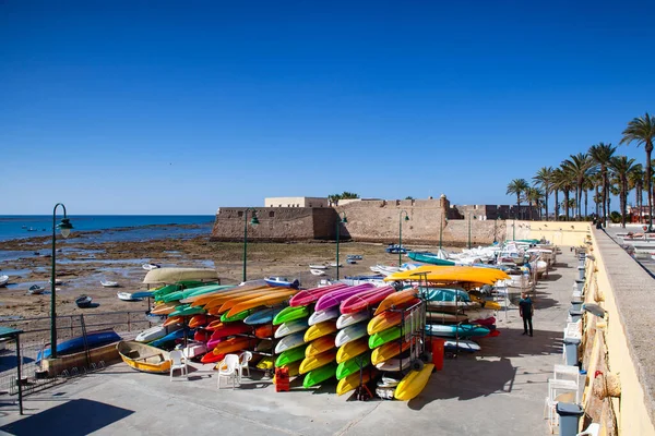 Cádiz España Febrero 2022 Alquiler Embarcaciones Artículos Deportivos Paseo Marítimo — Foto de Stock