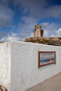 Tarifa 'daki eski kale, Endülüs, İspanya - Akdeniz ve okyanusun buluşma noktası
