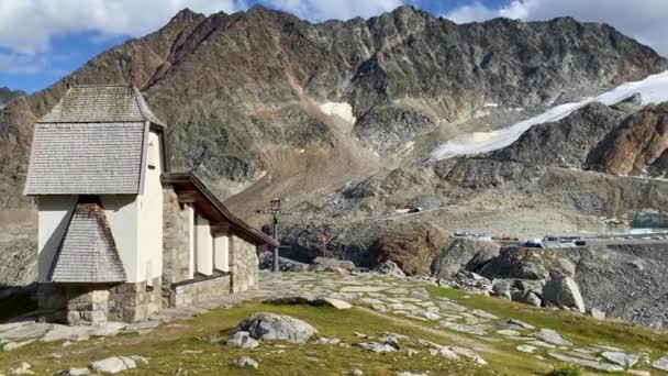 Mountain Church Close Tiefenbach Glacier Mountain Church Far Rettenbachferner Built — Stock Video