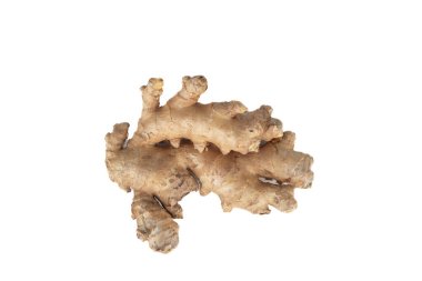 Beyaz arkaplanda izole edilmiş zencefil kökü üst görünümü. Boşluğu kopyala.