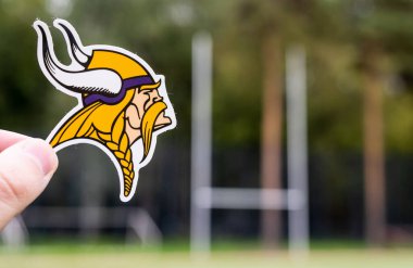 16 Eylül 2021, Minneapolis, Minnesota, ABD. Minneapolis merkezli profesyonel Amerikan futbol takımı Minnesota Vikings 'in amblemi.