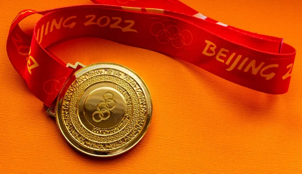 2022 Január Peking Kína Xxiv Olimpiai Téli Játékok Aranyérem Narancssárga — Stock Fotó