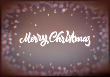 Noel kar tanelerinin arka planında 8 mm 'lik eski kamera ve fişekler var. Dağınık kar yağıyor ve yeni yıl bayramı kutlamaları için Mutlu Noeller mektupları yazılıyor.