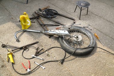 Motosiklet Tekerleği Yolda