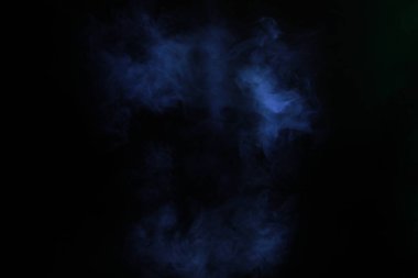 Mavi ışıkta duman