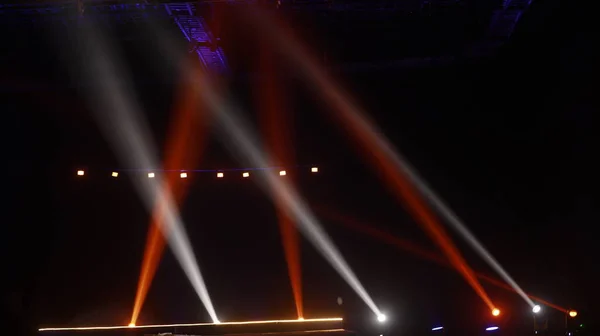ステージ上のレーザー光 — ストック写真