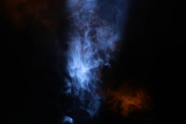 Füst Kék Fényben — Stock Fotó
