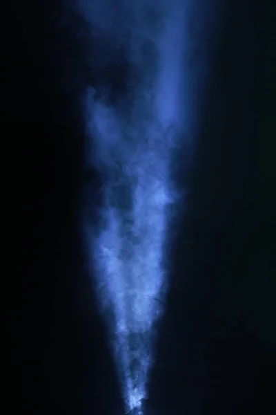 Dym Niebieskim Świetle — Zdjęcie stockowe