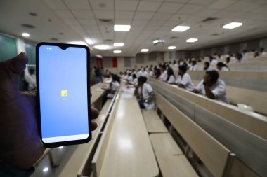 Hyderabad Kolajında Akıllı Telefon Uygulamaları 6 Mart 2022