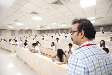 6 Mart 2022 Hyderabad Hindistan Tıp Fakültesi