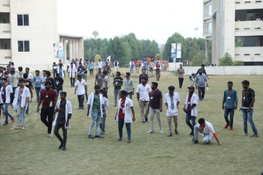 Kolaj Kampüsündeki Tıp Öğrencileri 6 Mart 2022 Hyderabad Hindistan