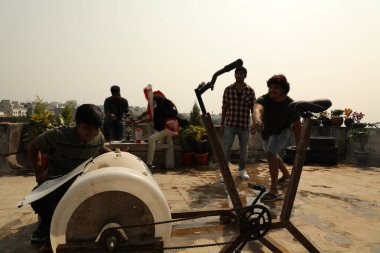 Hyderabad 'daki Mühendislik öğrencilerinin silueti 5 Mart 2022