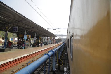 Haydarabad kırsalında tren yolculuğu 5 Mart 2022