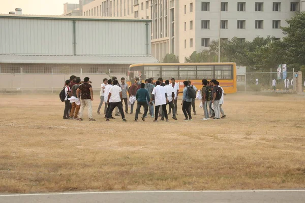 Kolaj Kampüsündeki Tıp Öğrencileri 6 Mart 2022 Hyderabad Hindistan