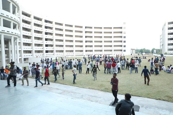 Studenti Medicíny Collage Kampusu Března 2022 Hyderabad Indie — Stock fotografie