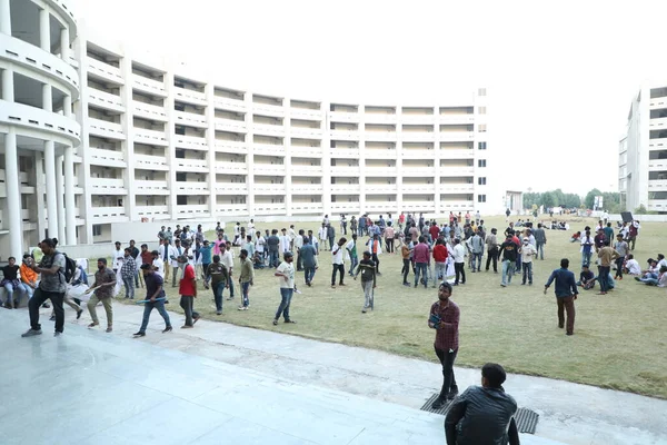 Studenti Medicíny Collage Kampusu Března 2022 Hyderabad Indie — Stock fotografie