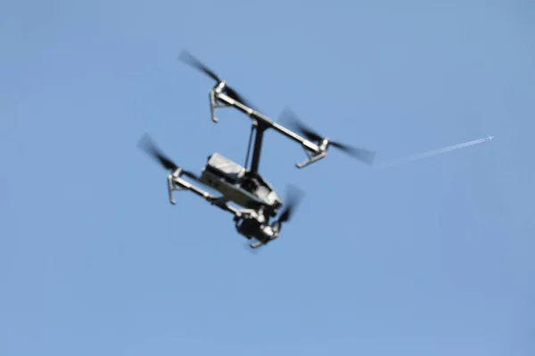 Dron Powietrzny Kamerą Akcji — Zdjęcie stockowe