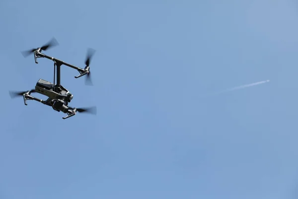 Dron Powietrzny Kamerą Akcji — Zdjęcie stockowe