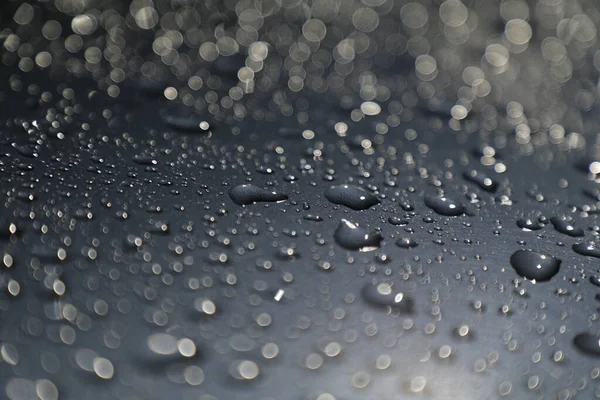 Esőcseppek Zuhannak Egy Autóra — Stock Fotó