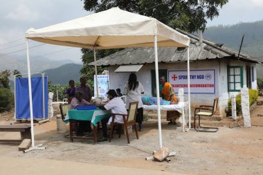 Rajamundry Andhra Pradesh, 6 Mart 2022 'de Hindistan' ın kırsal kesimindeki ücretsiz tıp kampı.