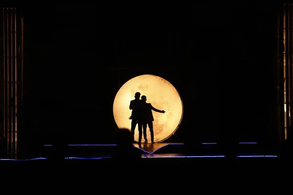 Dancers Silhouette Moonlight Stage — Stock Photo, Image