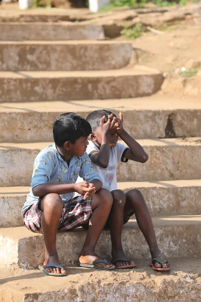 Kinder Beobachten Hyderabad Indien März 2022 — Stockfoto