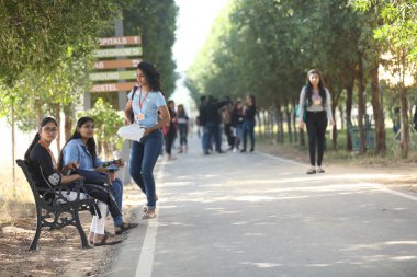 Kolaj Kampüsündeki Tıp Öğrencileri 6 Mart 2022 Hyderabad Hindistan