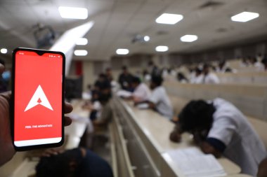 Hyderabad Kolajında Akıllı Telefon Uygulamaları 6 Mart 2022