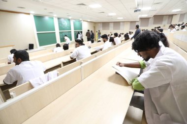 6 Mart 2022 Hyderabad Hindistan Tıp Fakültesi