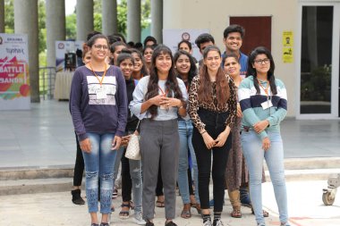 Kolaj Kampüsündeki Tıp Öğrencileri 6 Mart 2022 Hyderabad Hindistan