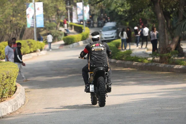 Mart 2022 Hyderabad Hindistan Motosiklet Sürücüleri Kolajda — Stok fotoğraf