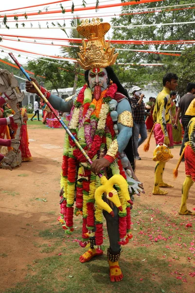 Dansatori Tradiționali Indieni Într Aventură Carnavalul Hyderabad India Martie 2022 — Fotografie, imagine de stoc