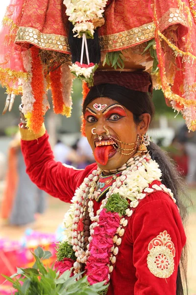 Danseurs Traditionnels Indiens Tenue Carnaval Hyderabad Inde Mars 2022 — Photo