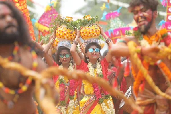 Danseurs Traditionnels Indiens Tenue Carnaval Hyderabad Inde Mars 2022 — Photo