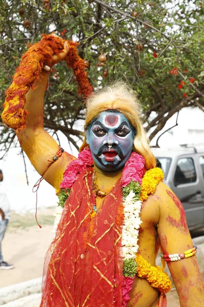 Индийские Традиционные Танцоры Костюме Карнавале Хайдарабад Индия Марта 2022 Года — стоковое фото