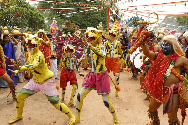 Hintli Geleneksel Dansçılar Hyderabad Kılığında Mart 2022 — Stok fotoğraf
